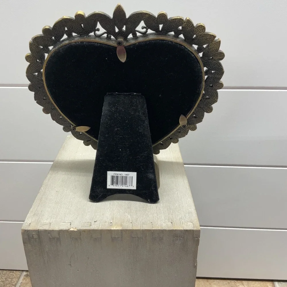 N/A heart shaped